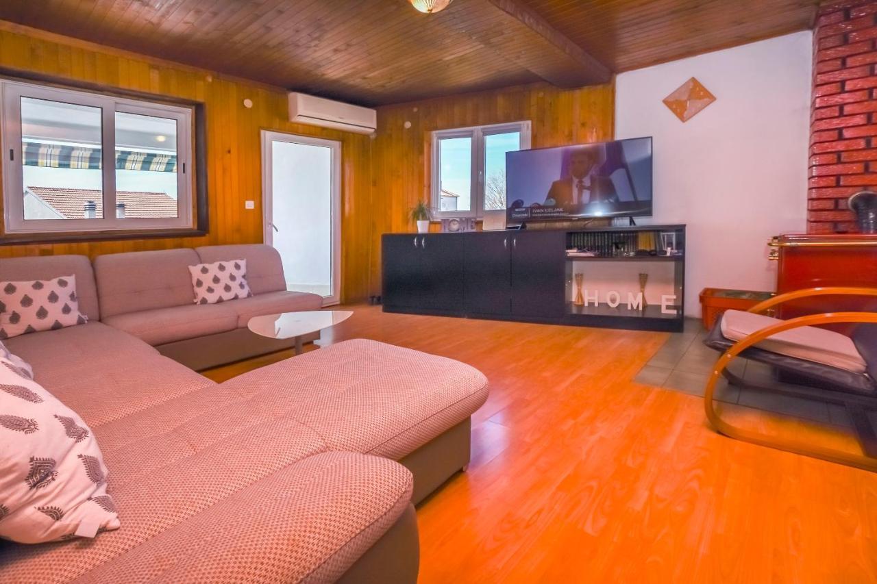 Apartments Ercegovic Рогозница Екстериор снимка