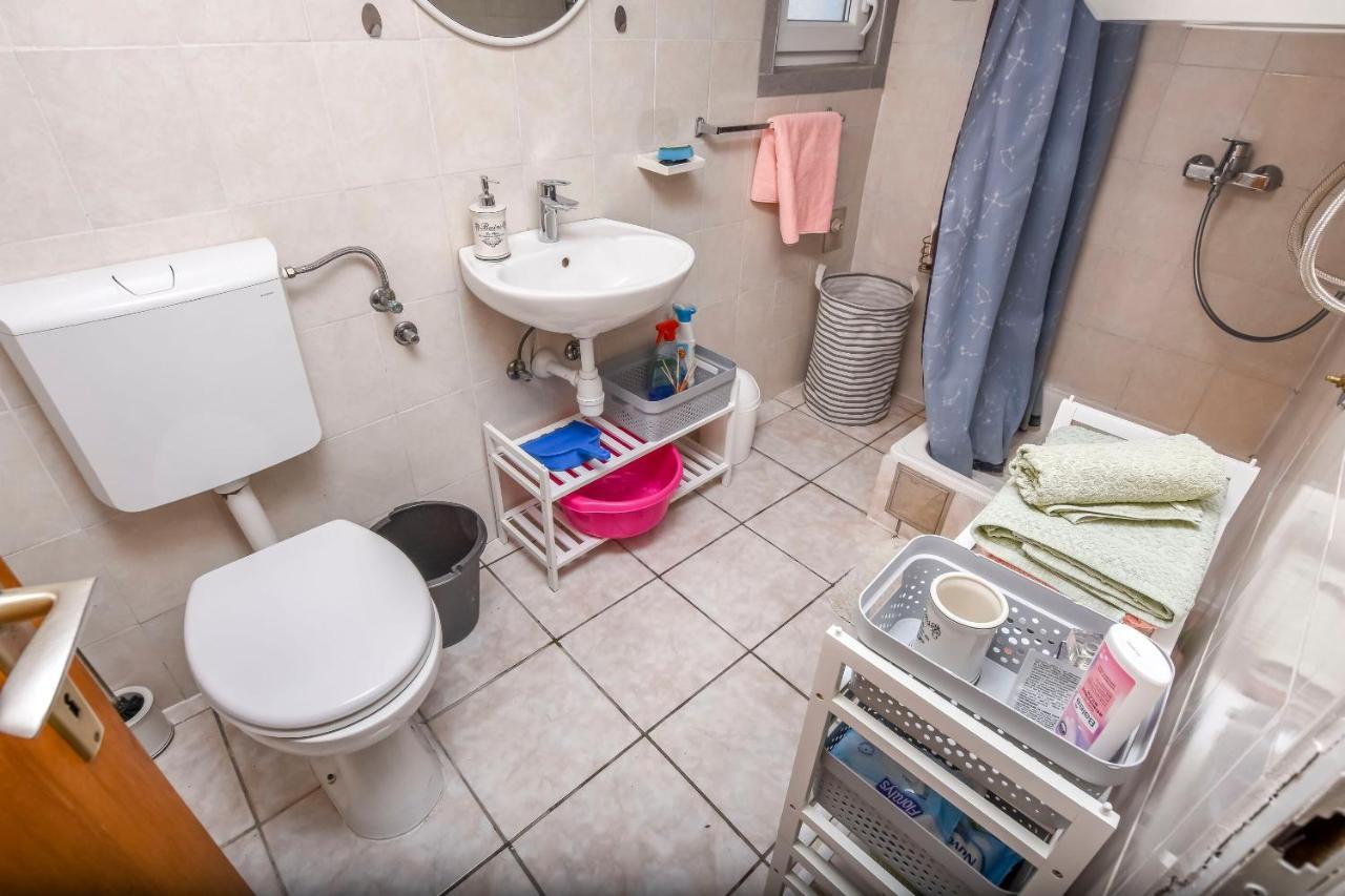 Apartments Ercegovic Рогозница Екстериор снимка