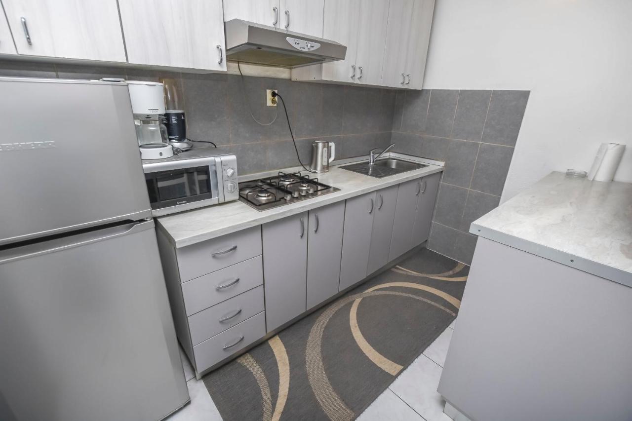 Apartments Ercegovic Рогозница Екстериор снимка