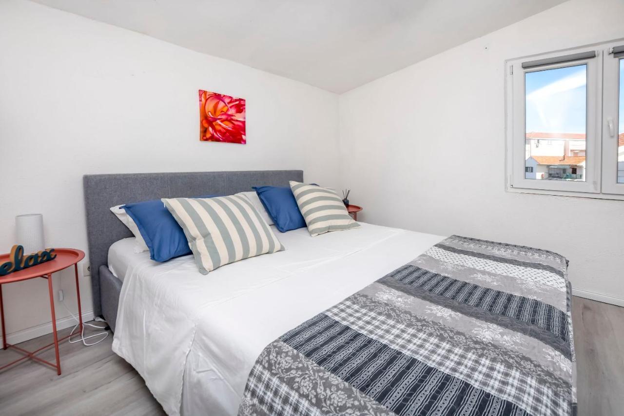 Apartments Ercegovic Рогозница Екстериор снимка