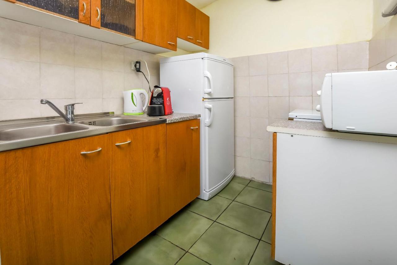 Apartments Ercegovic Рогозница Екстериор снимка