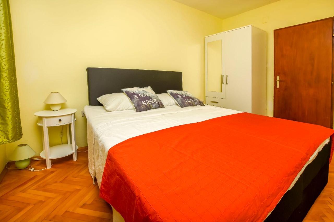 Apartments Ercegovic Рогозница Екстериор снимка